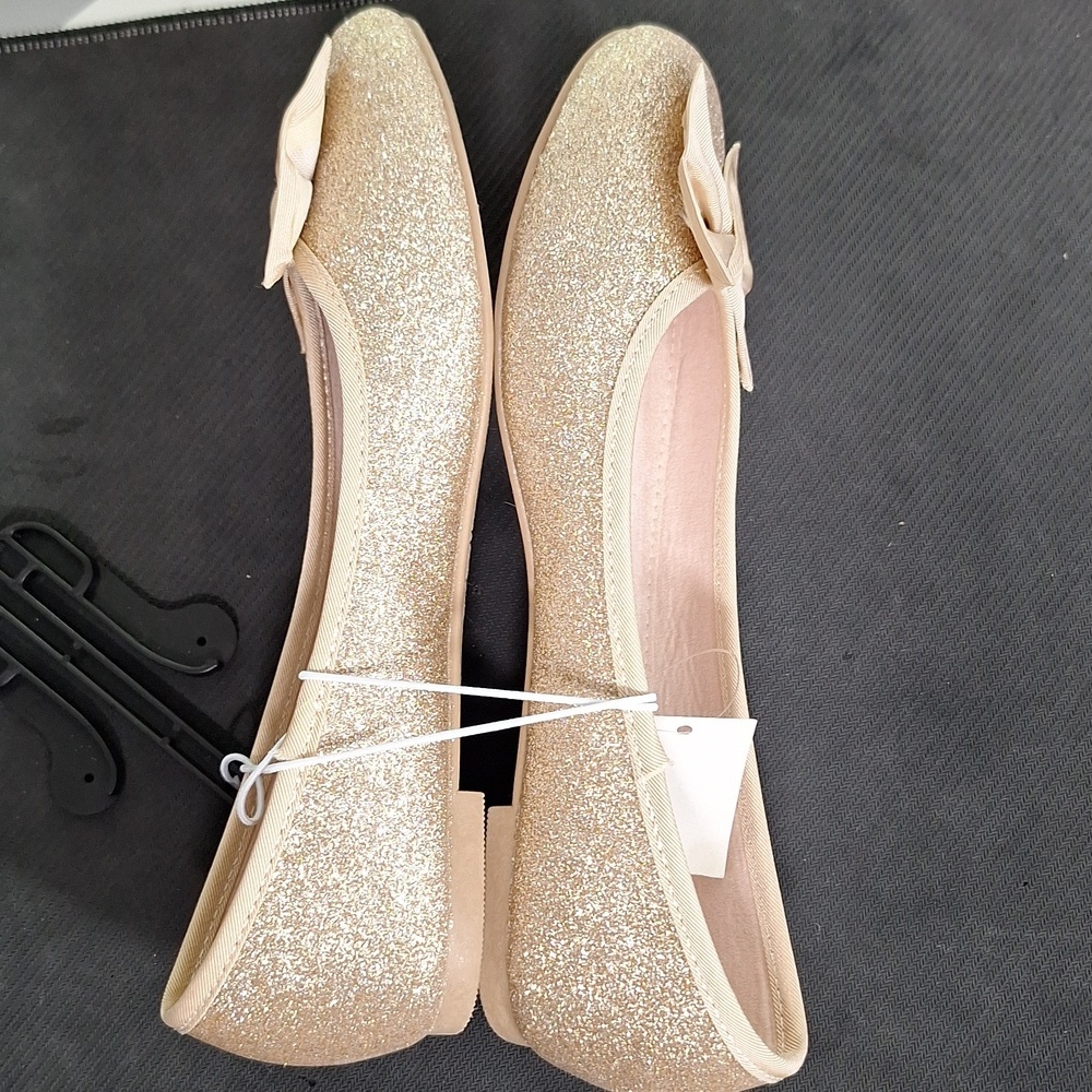 Falls Creek Gold Glitter Ballet Flats - Picture 5 of 9